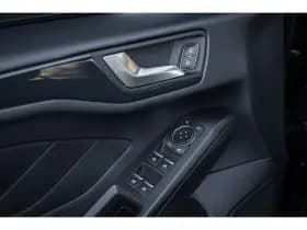 Ford Focus thumbnail 31