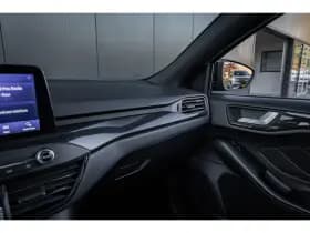 Ford Focus thumbnail 37
