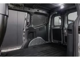 Ford Transit Courier thumbnail 12