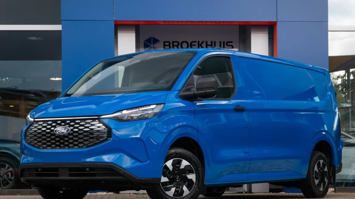 Ford E-Transit Custom — foto 1