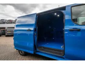 Ford E-Transit Custom thumbnail 14