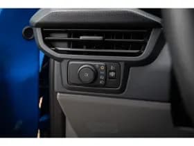 Ford E-Transit Custom thumbnail 22