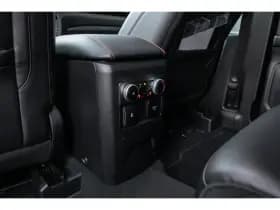 Ford Explorer thumbnail 36
