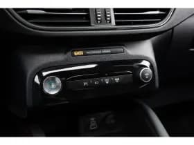 Ford Kuga thumbnail 35