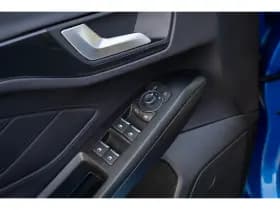 Ford Focus thumbnail 17