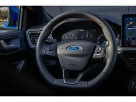Ford Focus thumbnail 41