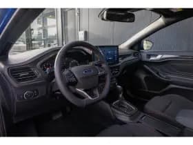 Ford Focus thumbnail 9