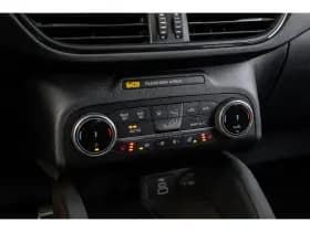 Ford Kuga thumbnail 34