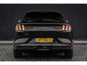 Ford Mustang Mach-E thumbnail 16