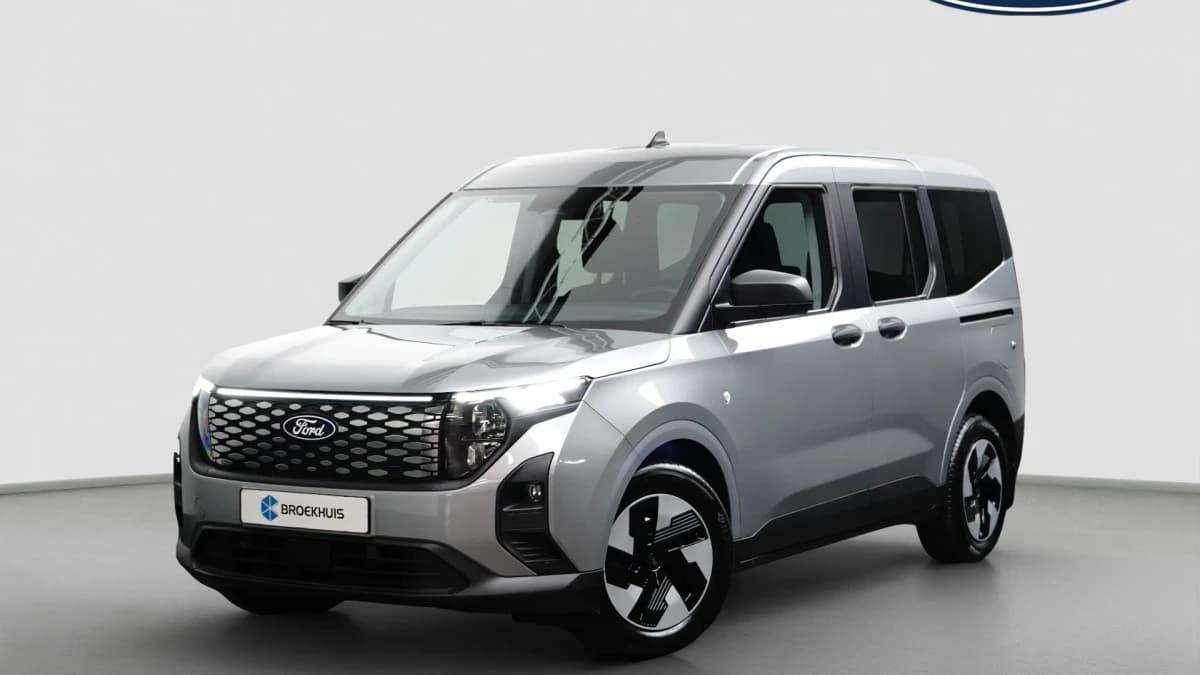 Ford Tourneo Courier — foto 1