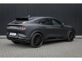 Ford Mustang Mach-E thumbnail 2