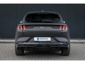 Ford Mustang Mach-E thumbnail 5