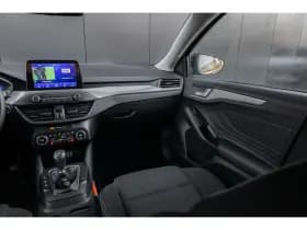 Ford Focus thumbnail 30