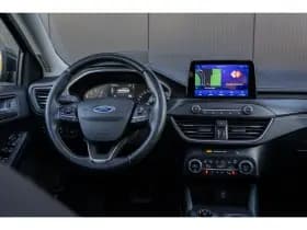 Ford Focus thumbnail 12