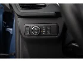 Ford Kuga thumbnail 38