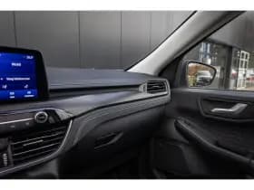Ford Kuga thumbnail 42