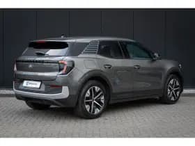 Ford Explorer thumbnail 2