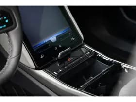 Ford Explorer thumbnail 25
