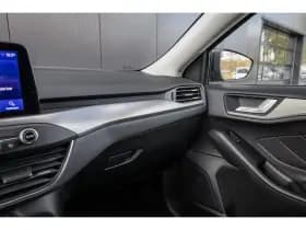 Ford Focus thumbnail 21