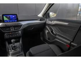 Ford Focus thumbnail 30