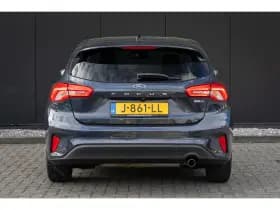 Ford Focus thumbnail 6