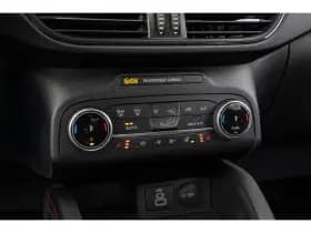 Ford Kuga thumbnail 32
