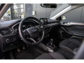 Ford Focus thumbnail 11