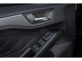 Ford Focus thumbnail 26