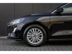 Ford Focus thumbnail 40
