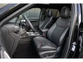 Ford Explorer thumbnail 6