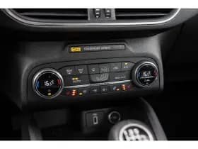 Ford Focus thumbnail 32