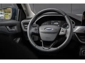 Ford Focus thumbnail 9