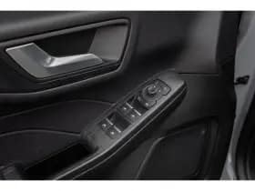 Ford Kuga thumbnail 41