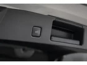 Ford Kuga thumbnail 52