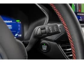Ford Kuga thumbnail 34