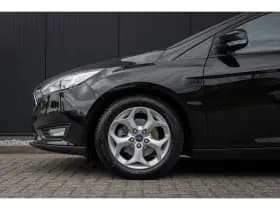 Ford Focus thumbnail 11