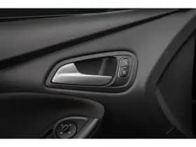 Ford Focus thumbnail 23