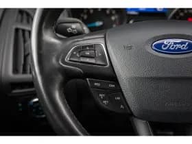 Ford Focus thumbnail 25