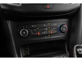 Ford Focus thumbnail 32