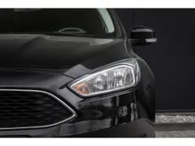 Ford Focus thumbnail 36