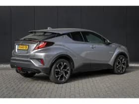 Toyota C-HR thumbnail 2