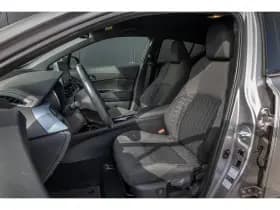 Toyota C-HR thumbnail 11