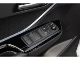 Toyota C-HR thumbnail 21