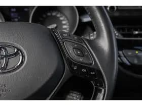 Toyota C-HR thumbnail 24