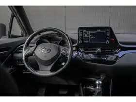 Toyota C-HR thumbnail 4