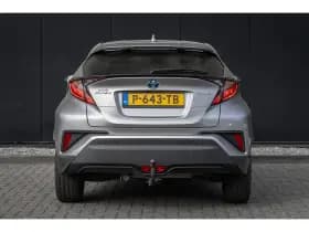 Toyota C-HR thumbnail 8