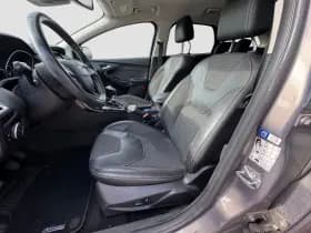 Ford Focus thumbnail 3