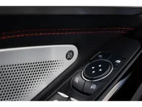 Ford Explorer thumbnail 22