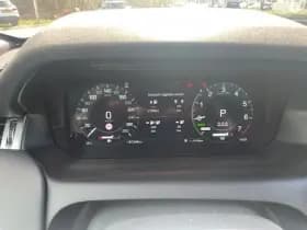 Land Rover Discovery Sport thumbnail 4