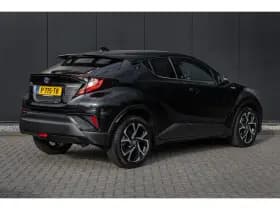 Toyota C-HR thumbnail 2
